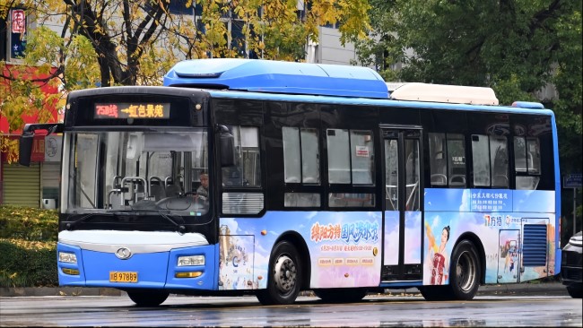 綿陽公交車身三側外車貼廣告投放，綿陽公交巴士廣告價格