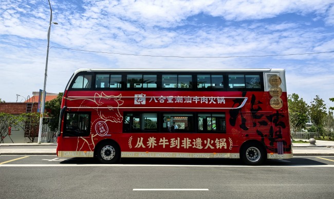 泉州雙層觀光車(chē)身外車(chē)貼巴士廣告投放，泉州公交車(chē)廣告價(jià)格